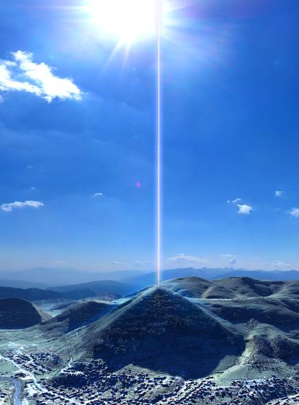 Energiestrahl aus der bosnischen Sonnenpyramide 