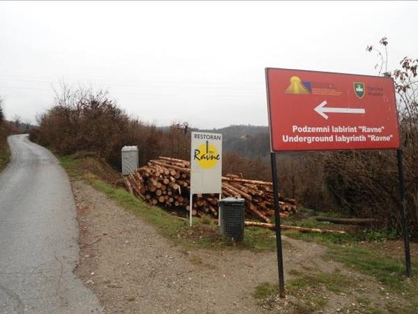 ZIMSKO ODRŽAVANJE PODZEMNOG LABIRINTA RAVNE