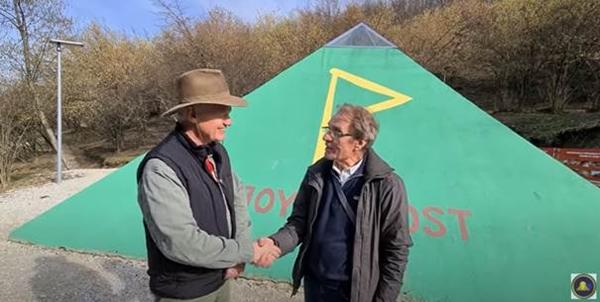 POZNATI NA PIRAMIDAMA – NOVINAR ZEKERIJAH SMAJIĆ