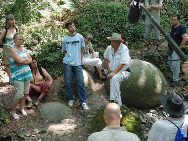 POSJETA KAMENIM KUGLAMA U ZAVIDOVIĆIMA