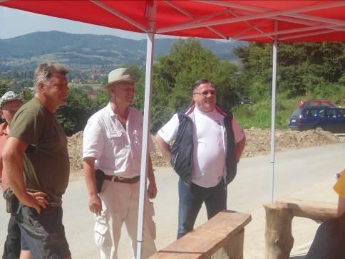 HALID BEŠLIĆ U POSJETI TUNELIMA RAVNE: “PRIKUPLJAM ENERGIJU ZA KONCERT”