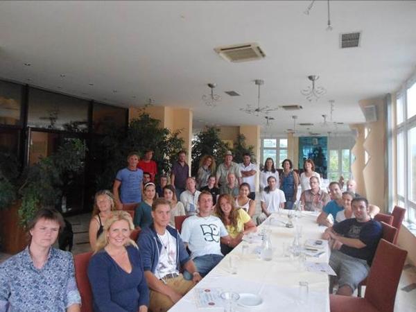 POZDRAV SA PETOM SMJENOM MRAVA