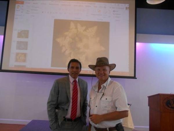 DOBITNIK “EMIJA” ART RASCON PREDSTAVIO DR. OSMANAGIĆA U HOUSTONU