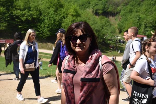 MATURANTI IZ DERVENTE NA IZLETU U KOMPLEKSU RAVNE