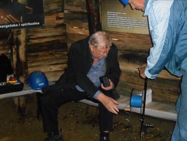 ENGINEER WASSERFALLER MEASURED RECORD CONCENTRATION OF NEGATIVE IONS IN THE HEALING CHAMBER IN VISOKO