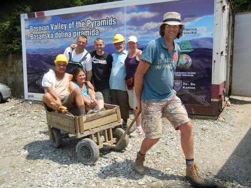 RAZLIKA IZMEƉU PROTIVNIKA I PRISTALICA BOSANSKIH PIRAMIDA