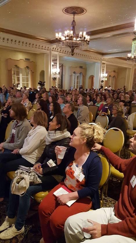 BOSANSKE PIRAMIDE IZMAMILE OVACIJE ČETIRI STOTINE LJUDI U ARKANSASU