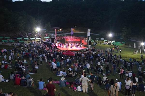 REGIONALNE MUZIČKE ZVIJEZDE U BOSANSKOJ DOLINI PIRAMIDA