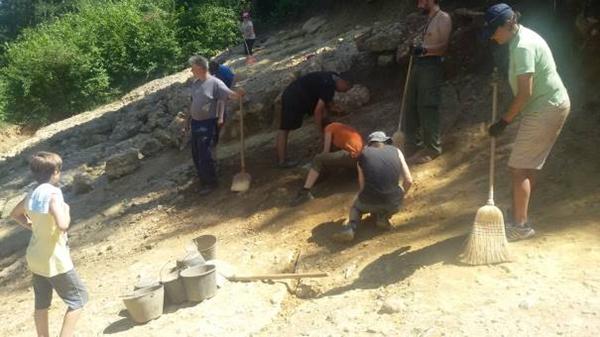NOVI BLOKOVI ZA NOVE GENERACIJE NA BOSANSKOJ PIRAMIDI SUNCA