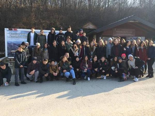 HUNDRED PUPILS FROM ELEMENTARY SCHOOL HAD PLEASURE TO GET THE NEW KNOWLEDGE PROMOTED BY THE FOUNDATION