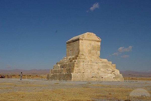 STEĆAK-NUKLEUS KIROVE GROBNICE