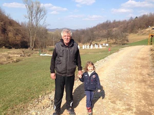 NAJTROFEJNIJI BH. NOGOMETNI TRENER IVO IŠTUK SLOBODNO VRIJEME PROVODI U PARKU „RAVNE 2“