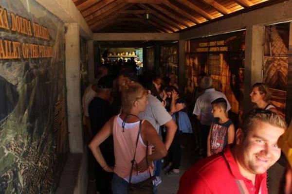 GUŽVE NA RAVNAMA, KAO I BROJNI STRANI I DOMAĆI GOSTI, DOKAZ DA POZITIVNA PRIČA FONDACIJE PRONALAZI PUT I DO NAJUDALJENIJIH KRAJEVA EVROPE I SVIJETA