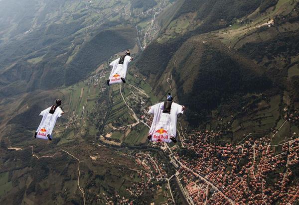 Red Bull Sky Dive tim preletio dolinu bosanskih piramida