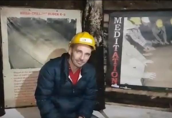 KVARCNI KRISTAL U TUNELIMA RAVNE