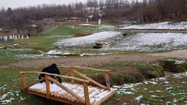 ZIMSKI SOLSTICIJ U ŠARMANTNOM PARKU ‘RAVNE 2’