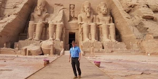 Krah Egiptologije i Wikipedije u šesnaest koraka