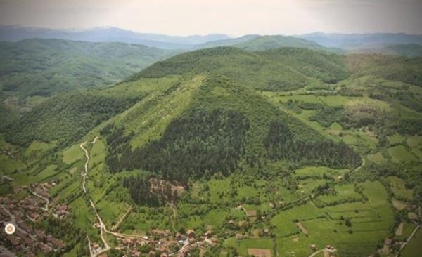 The Bosnian pyramids: bigger, older and more mysterious than the Egyptian ones