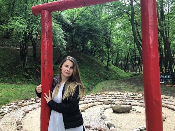 „ONA“ JE POZIV DRUGIM UMJETNICIMA DA POSJETE PARK I PRONAĐU INSPIRACIJU ZA SVOJA DJELA