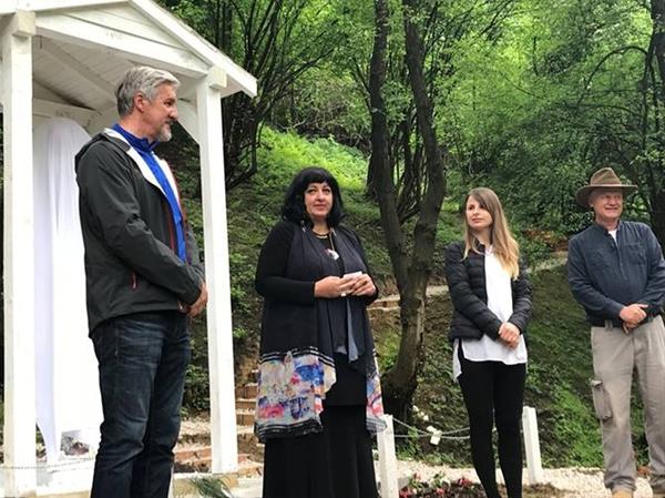 SLOVENKA VESNA NEFERAMIS AUTORICA NOVE SKULPTURE „ONA“ U PARKU „RAVNE 2“
