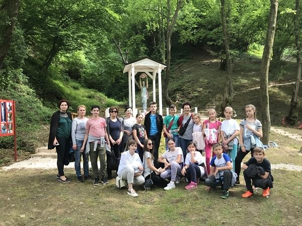 ČLANOVI KUD „JAJCE“ POSJETILI BOSANSKU DOLINU PIRAMIDA