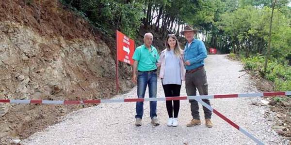 AZRA, MUSTAFA, SEMIR- TRILING KOJI GRADI VISOČKI TURIZAM