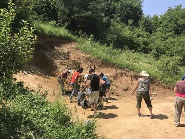 PRVA SMJENA „EKSPEDICIJE NA BOSANSKE PIRAMIDE S VOLONTIRANJEM“ ZAVRŠAVA SVOJU SMJENU U VISOKOM