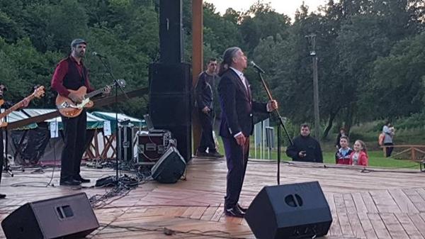 GORAN KARAN ODUŠEVIO NA KONCERTU U PARKU ‘RAVNE 2’