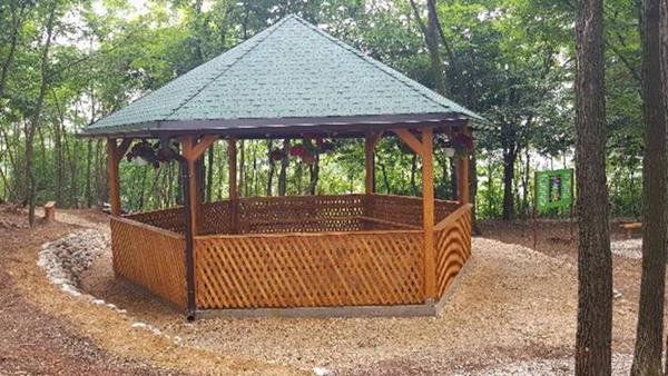 STORY ABOUT THE SUMMER HOUSE IN THE HEALING FOREST