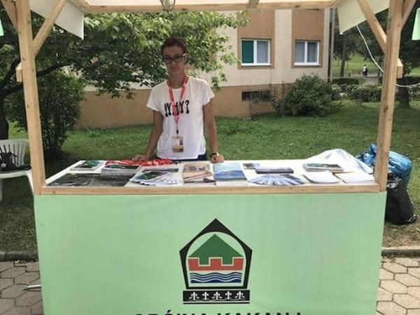 PROMOTIVNI ŠTAND FONDACIJE U KAKNJU