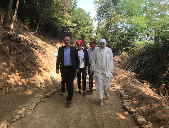 CANTONAL PRIME MINISTER GALIJAŠEVIĆ AND MAYOR BABIĆ, WITH THEIR STAFF, VISITED THE RAVNE SITE AND PROMISED THEIR FULL SUPPORT FOR UPGRADING OF TOURISM INFRASTRUCTURE