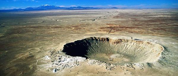 BOSANSKE PIRAMIDE NA SJECIŠTU 281 METEORSKOG KRATERA