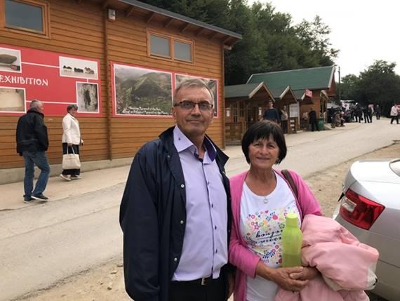 TRI AUTOBUSA I 150 POSJETILACA IZ DOBOJ-ISTOKA OVE SUBOTE POSJETILO KOMPLEKS NA RAVNAMA