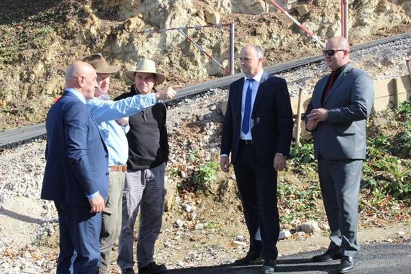 Svečano otvoreni novi pristupni putevi i parking prostori na turističkoj lokaciji Ravne u Visokom čiju izgradnju je finansirala Vlada ZDK-a