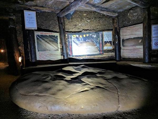 RELIEF ON MEGA CERAMIC BLOCK K-2