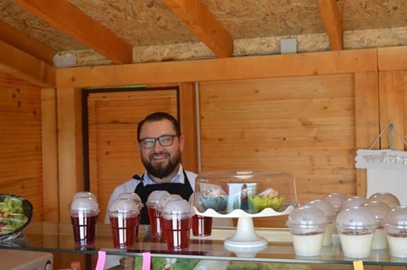 TRADICIONALNA BOSANSKA HRANA U KOMPLEKSU RAVNE