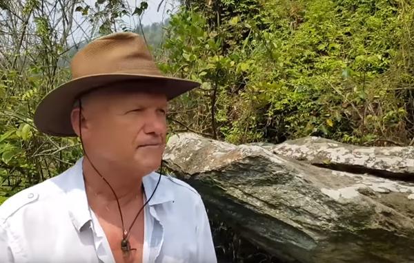 DR. SAM OSMANAGICH DISCOVERED FIRST DOLMEN IN VIETNAM