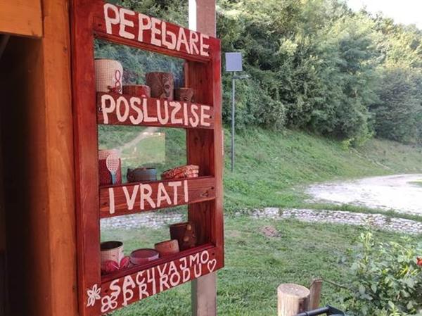 VOLONTERI FONDACIJE REALIZOVALI AKCIJU „SAČUVAJMO PRIRODU“