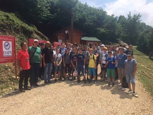 VISOČKI OSNOVCI NA ZAVRŠNOM ŠKOLSKOM IZLETU U PARKU „RAVNE 2“