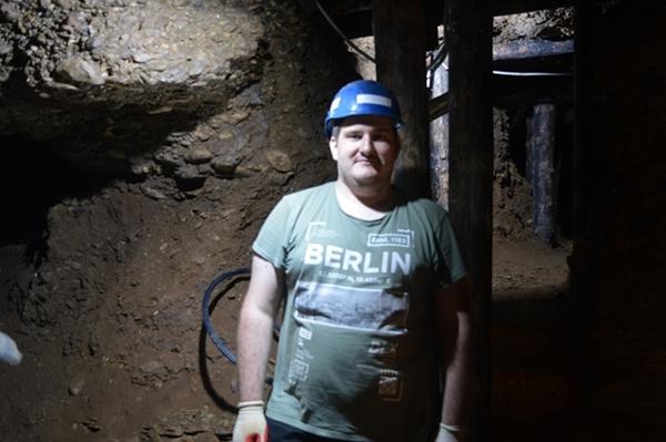 LITVANAC JUSTINAS DIO VOLONTERSKE EKIPE U BOSANSKOJ DOLINI PIRAMIDA