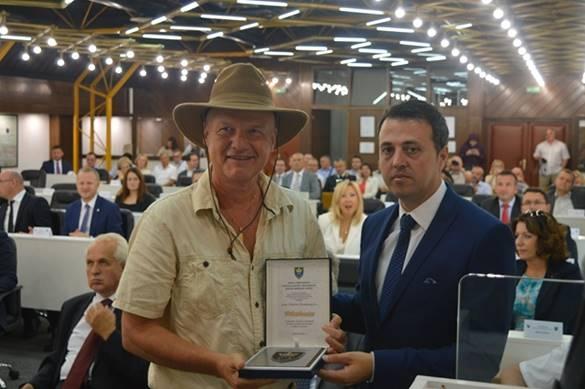 DR. SAM OSMANAGICH RECEIPIENT OF HIGHEST CANTONAL AWARD