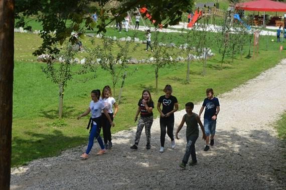 PREKO 200 SARAJEVSKIH UČENIKA UŽIVALO U SADRŽAJIMA PARKA „RAVNE 2“