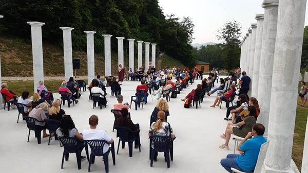 DEFENSE OF THE SOCRATES