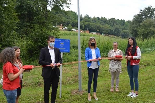 U PARKU „RAVNE 2“ SVEČANO PUŠTENE U RAD SOLARNE ULIČNE SVJETILJKE, PROJEKAT FONDACIJE I VLADE ZDK