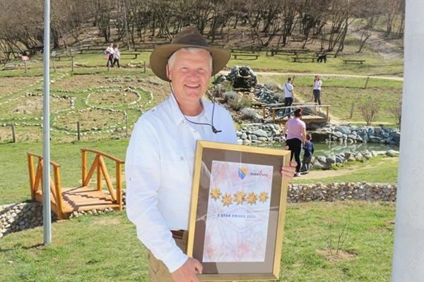 NAGRADA „5 STAR AWARD 2021“ ZA SVJETSKU PROMOCIJU BIH ZA DR. SEMIRA OSMANAGIĆA