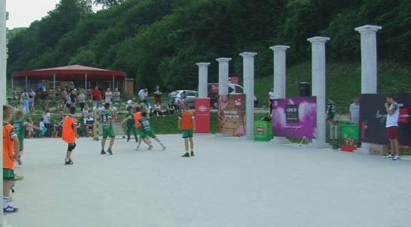 ODRŽAN RUKOMETNI „PYRAMID CUP“ U PARKU „RAVNE 2“