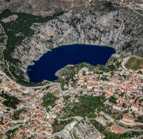 MOŽE LI HIJERAHIJA BEZ SUSTAVNOSTI