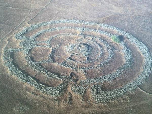 RUJM EL-HIRI – VELIČANSTVENI KAMENI PRSTENOVI