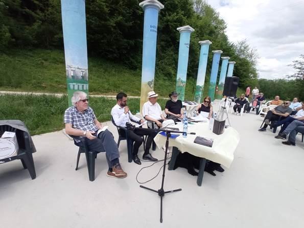 U PARKU “RAVNE 2” ODRŽANA PROMOCIJA KNJIGE “KAKO SMO SPAŠAVALI BOSANSKOG BRDSKOG KONJA”