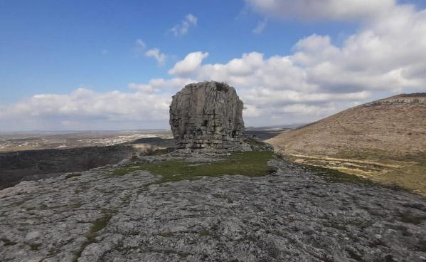 KULTNA ILIRSKA GRADINA OSTROVICA